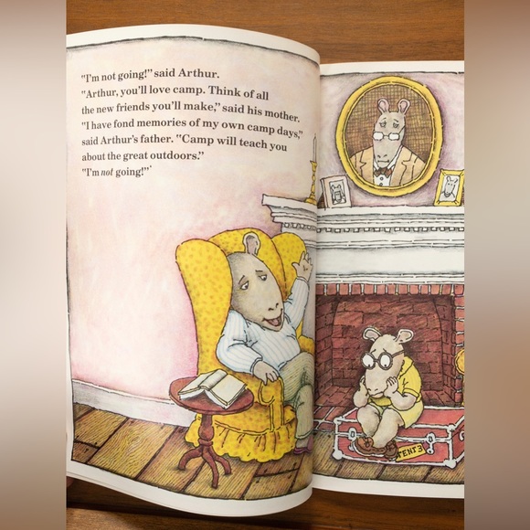 3/$12 Arthur Goes to Camp by Marc Brown Paperback book - Picture 3 of 4
